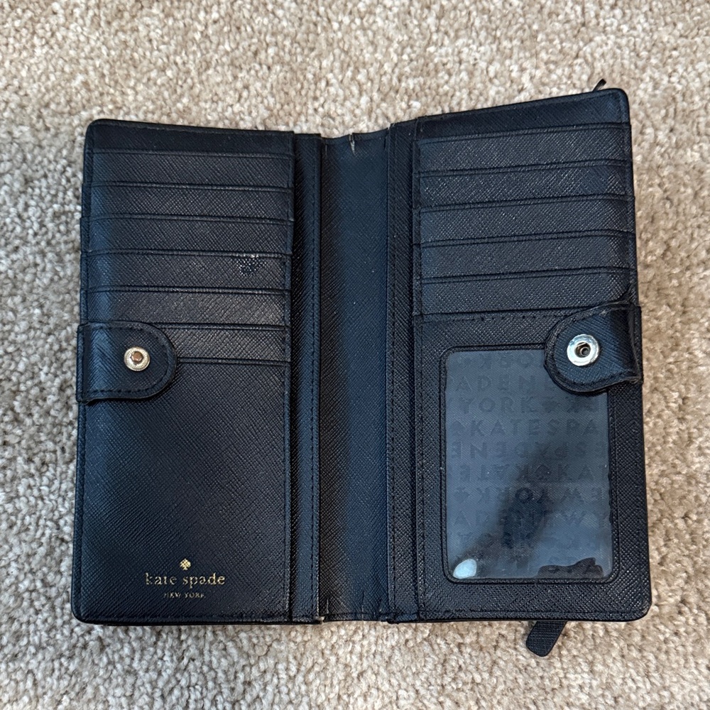 Kate Spade Two-Tone Black and Cream Zip Wallet - Picture 2 of 3